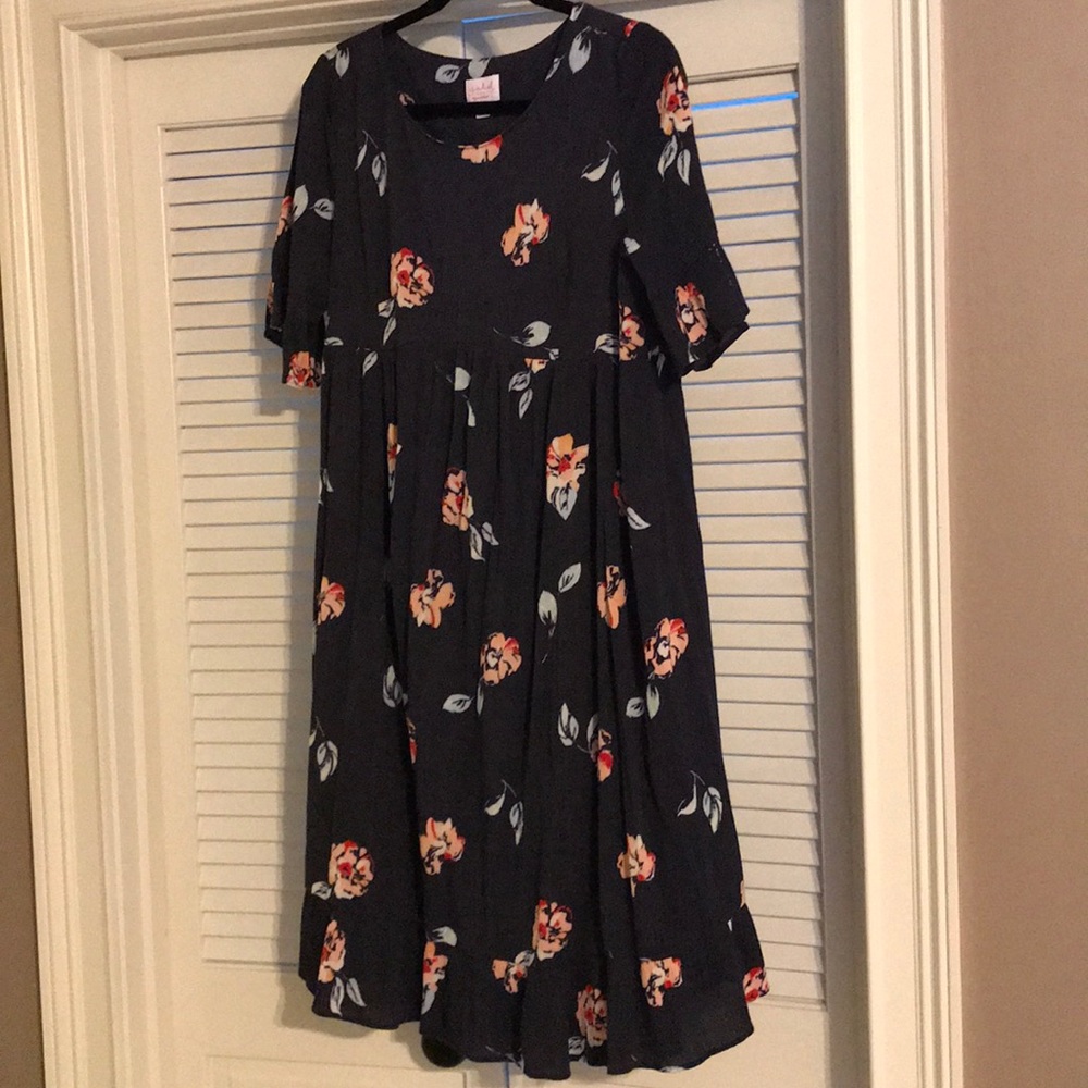 Floral maternity dress